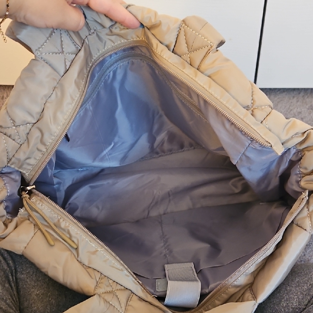 BAGSMART Quilted Tote Bag - Picture 8 of 9